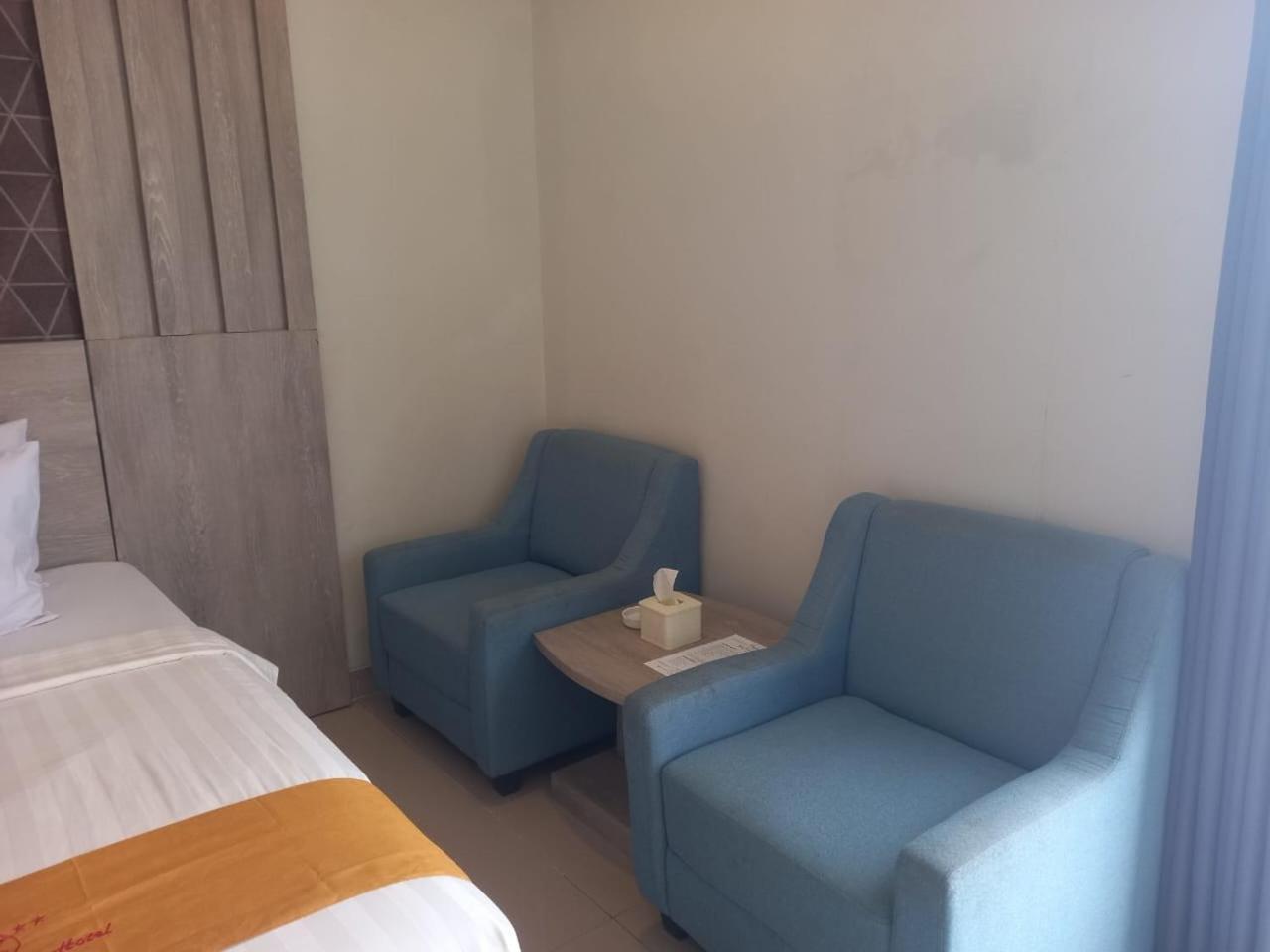 Urbanview Hotel Dedy Jaya Brebes Exterior foto
